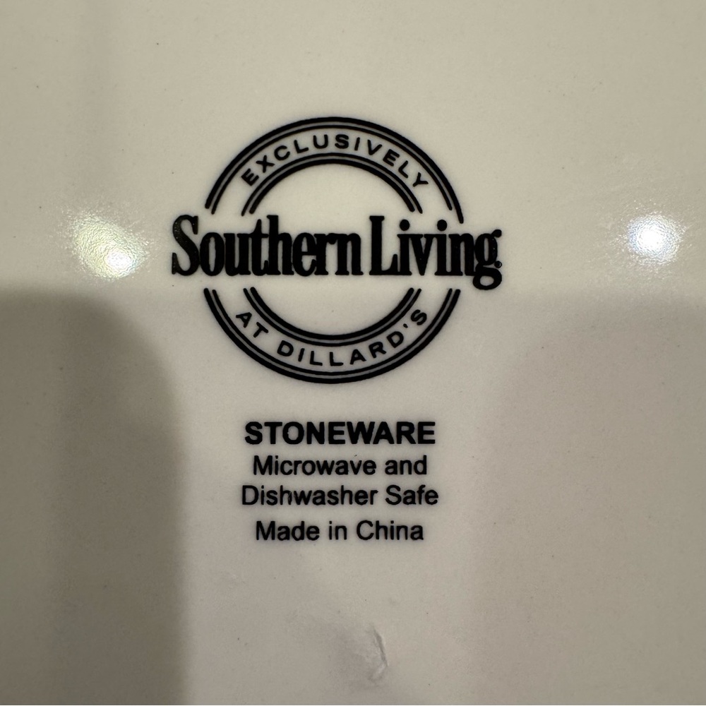 Southern Living Accent Plates (4) Blue Country French Farmhouse Style NEW - Picture 4 of 4